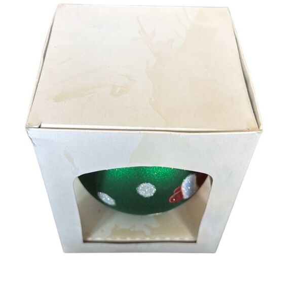 2002 Festive Santa Claus Ornament - Red and Green - Picture 5 of 5